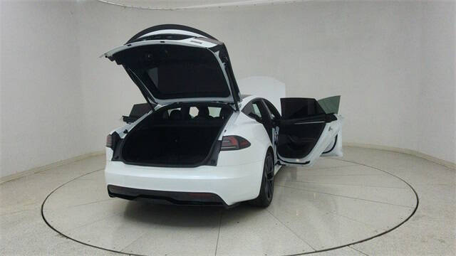 2023 Tesla Model S Plaid