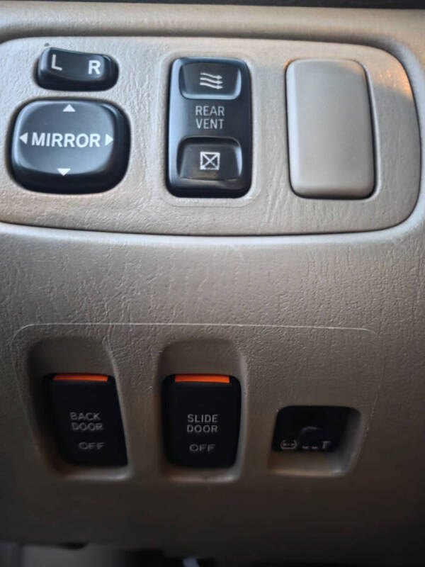 2008 Toyota Sienna XLE