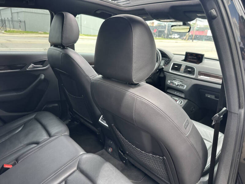 2015 Audi Q3 2.0T quattro Prestige