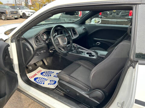 2015 Dodge Challenger SXT