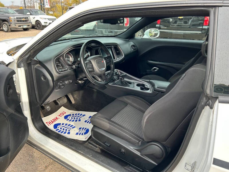 2015 Dodge Challenger SXT