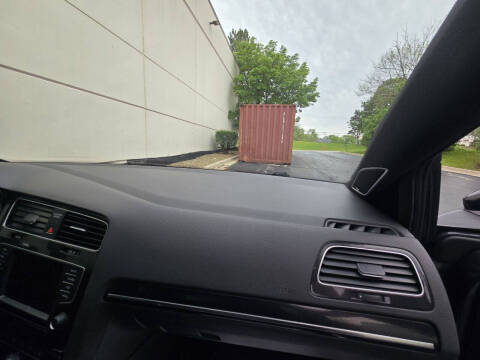 2017 Volkswagen Golf GTI SE