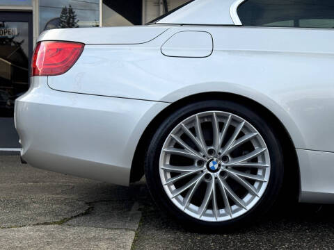 2011 BMW 3 Series 335i