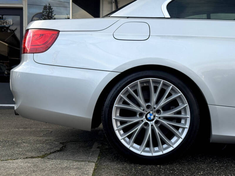 2011 BMW 3 Series 335i