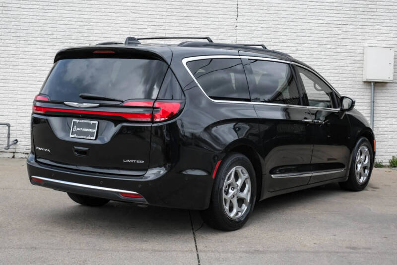 2022 Chrysler Pacifica Limited