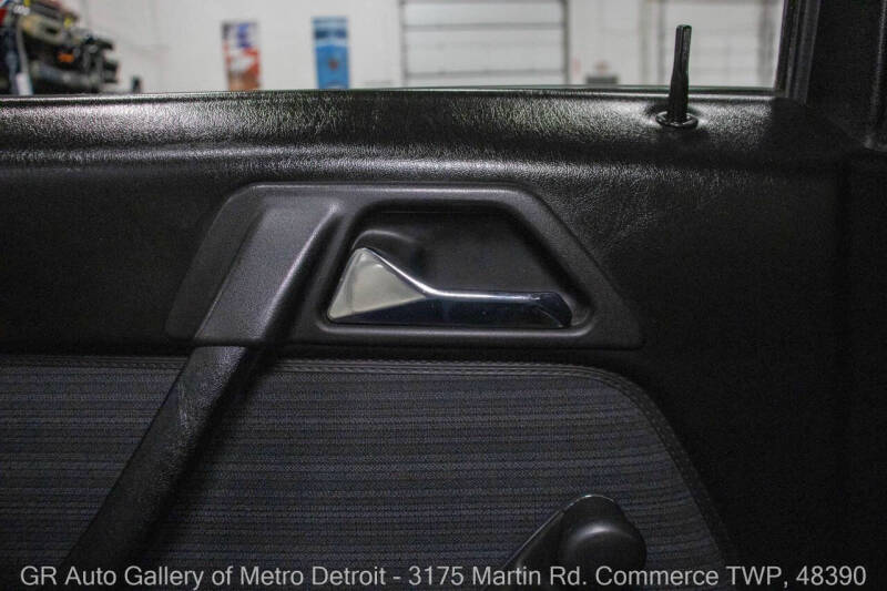 1986 Mercedes-Benz 230E