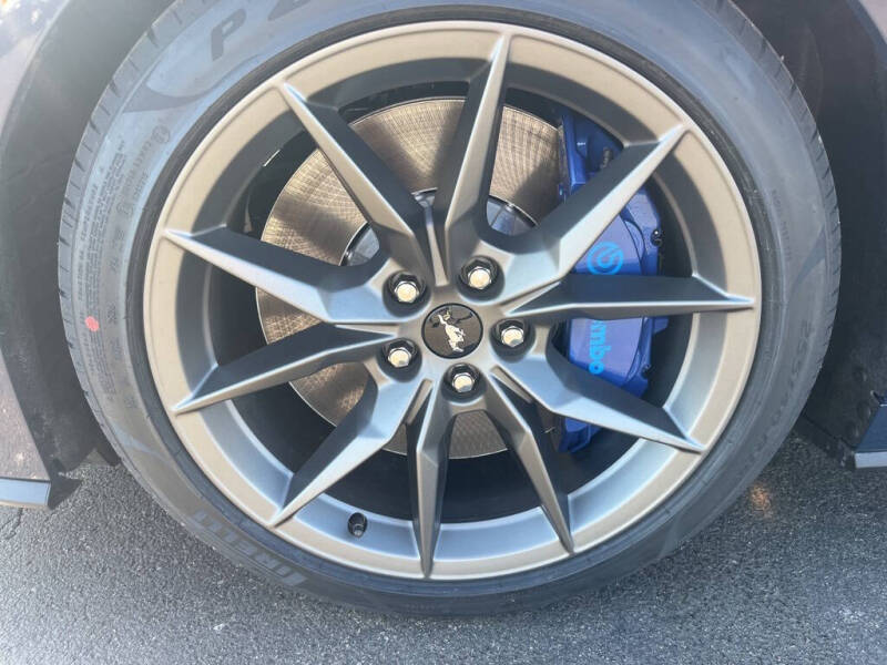 2025 Ford Mustang Dark Horse