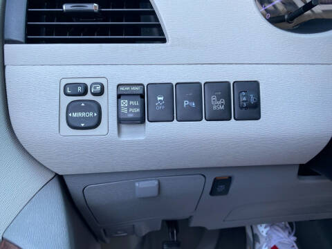 2013 Toyota Sienna XLE Mobility 7-Passenger