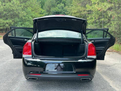 2018 Chrysler 300
