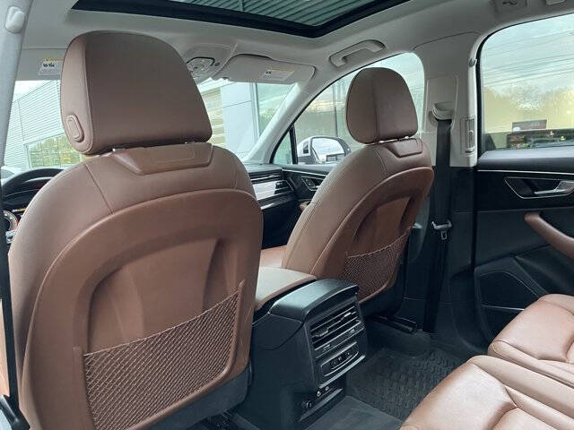 2022 Audi Q7 quattro Premium Plus 55 TFSI