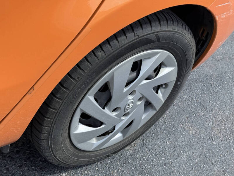 2015 Toyota Prius c Three