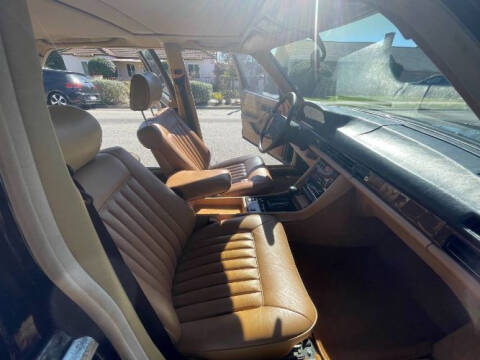1986 Mercedes-Benz 560-Class 560 SEL