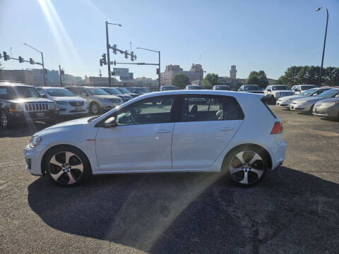 2017 Volkswagen Golf GTI S