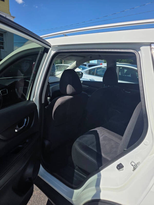 2015 Nissan Rogue SV