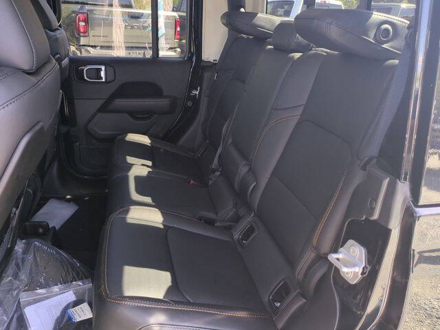 2025 Jeep Gladiator High Tide