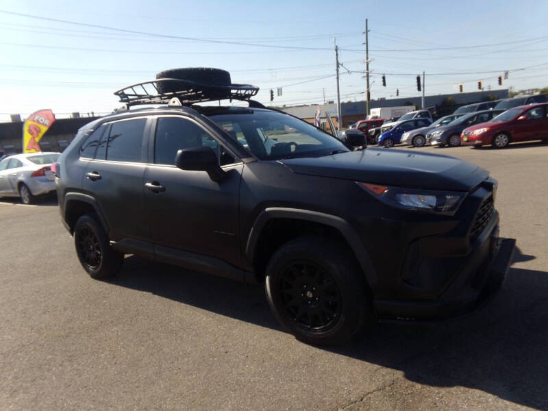 2019 Toyota RAV4 LE