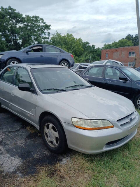 1999 Honda Accord for sale at LIBERTY AUTO SALES in Kansas City, MO