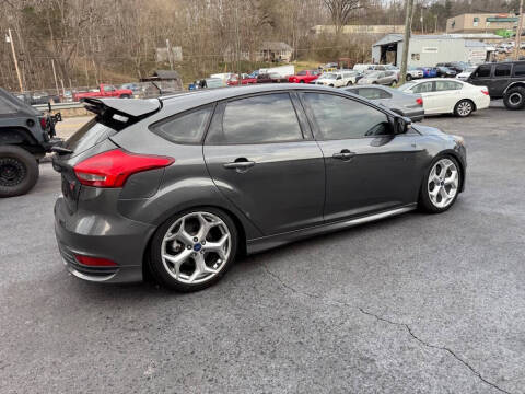 2017 Ford Focus ST