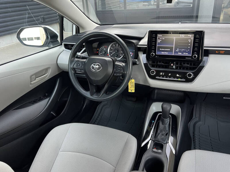 2022 Toyota Corolla LE