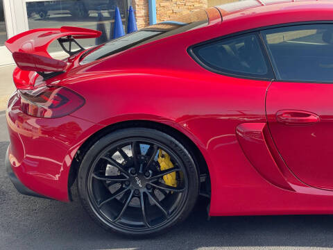 2016 Porsche Cayman GT4