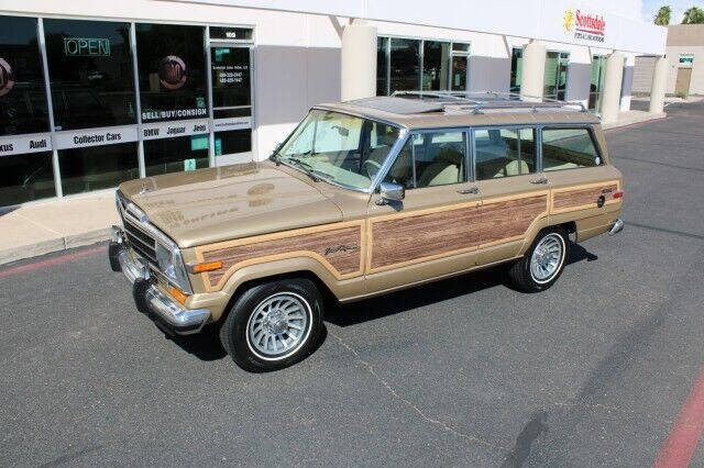 1990 Jeep Grand Wagoneer