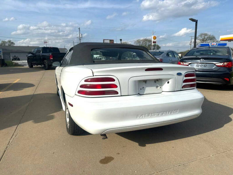1994 Ford Mustang