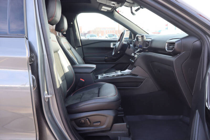 2023 Ford Explorer ST-Line