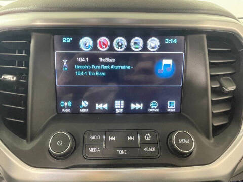 2017 GMC Acadia SLT-1