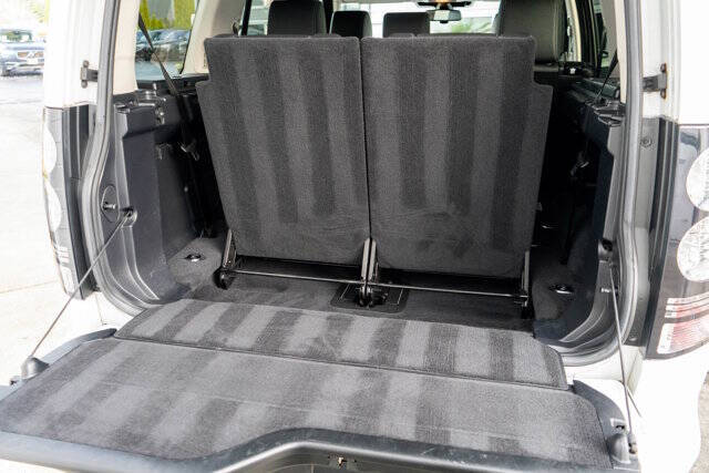 2016 Land Rover LR4 37
