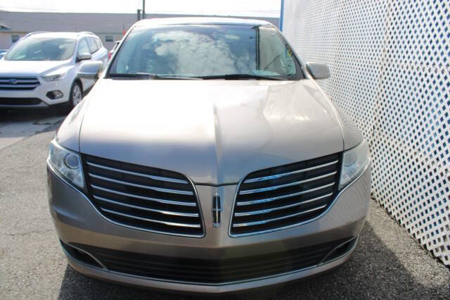 2018 Lincoln MKT Reserve
