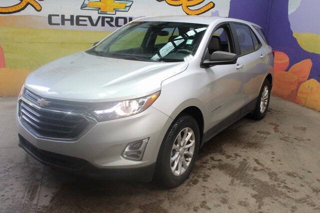 Used 2021 Chevrolet Equinox LS with VIN 3GNAXHEV2MS167078 for sale in Grand Ledge, MI