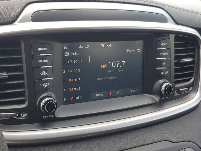2019 Kia Sorento LX