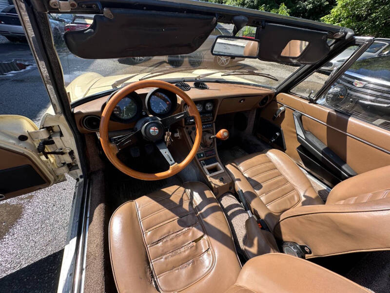 1982 Alfa Romeo Spider Veloce
