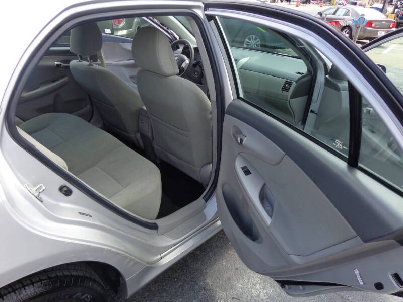 2010 Toyota Corolla LE