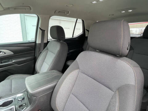 2021 Chevrolet Traverse LT Cloth