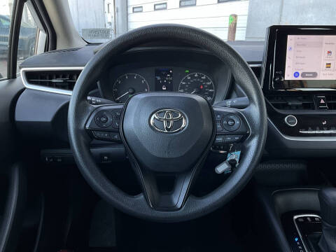 2025 Toyota Corolla Hybrid LE