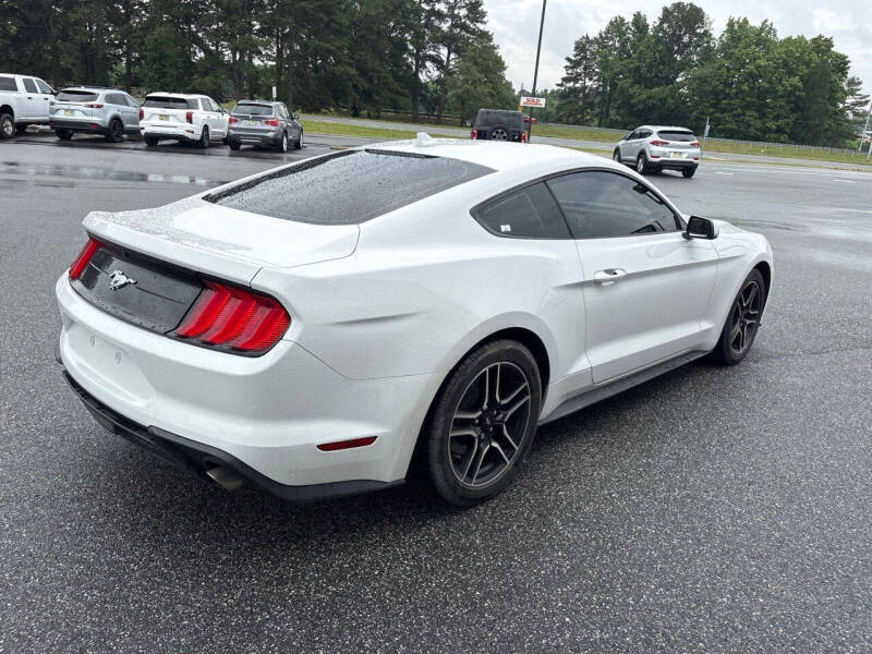 2022 Ford Mustang EcoBoost