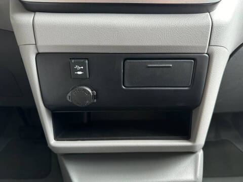 2020 Toyota Sienna LE Mobility 7-Passenger