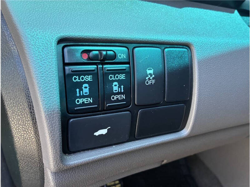 2011 Honda Odyssey EX-L w/DVD