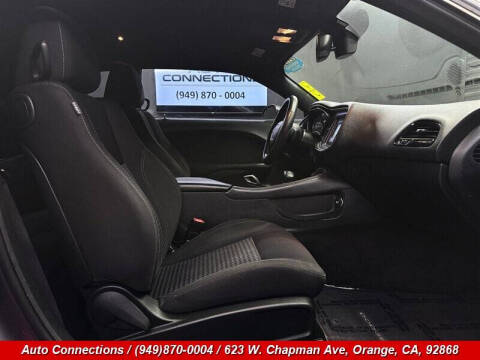 2015 Dodge Challenger SXT