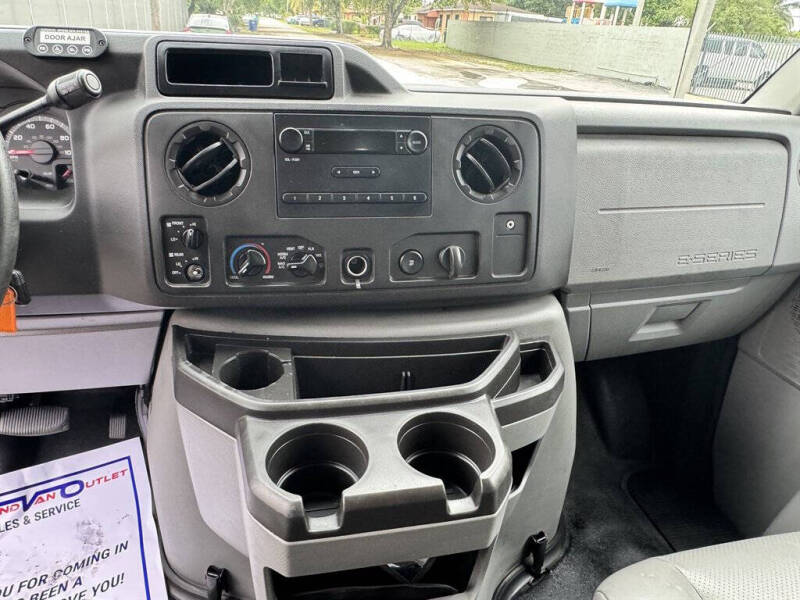 2013 Ford E-Series E-150