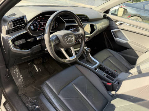 2023 Audi Q3 quattro S line Premium 45 TFSI