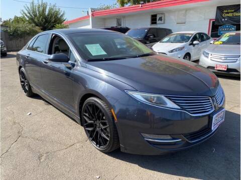 2013 Lincoln MKZ Hybrid for sale at Dealers Choice Inc in Farmersville CA