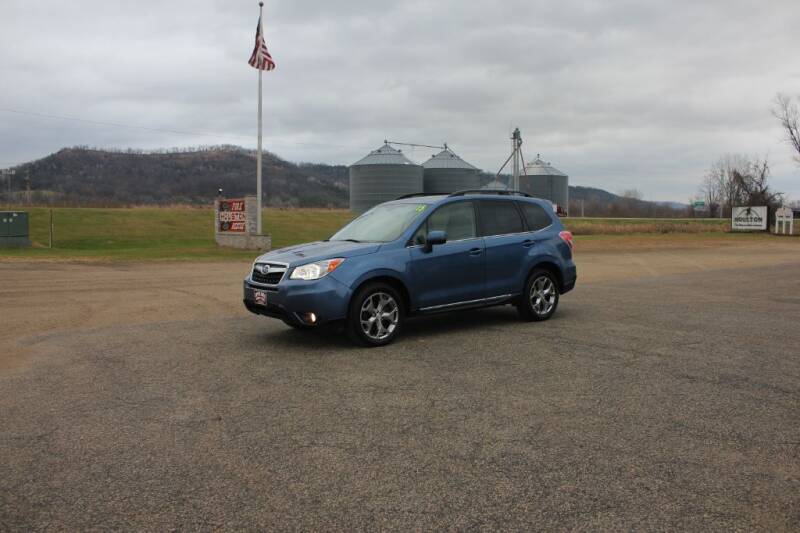 2015 Subaru Forester for sale at Apple Auto in La Crescent MN
