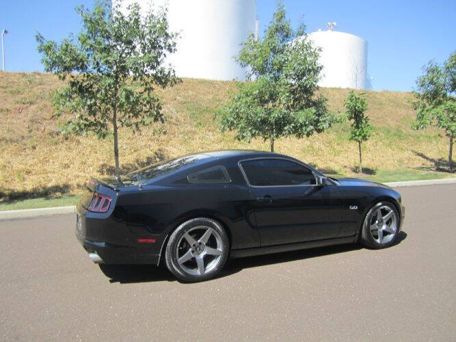 2013 Ford Mustang GT Premium