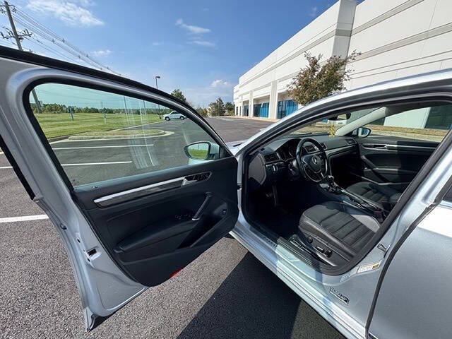 2017 Volkswagen Passat V6 SEL Premium