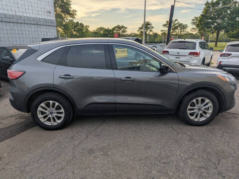 2021 Ford Escape Hybrid SE