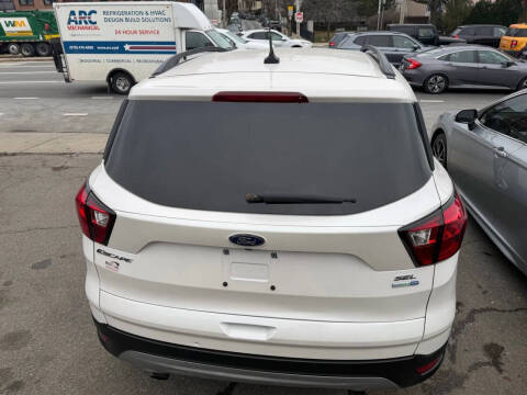 2019 Ford Escape SEL