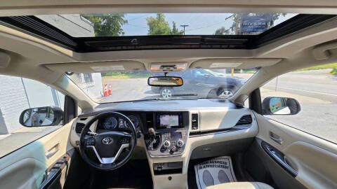 2017 Toyota Sienna