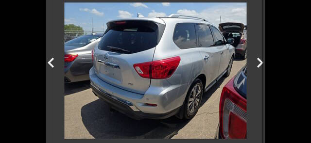 2019 Nissan Pathfinder SV
